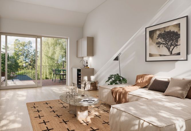 Allrum med högt i tak och utgång till terrassen