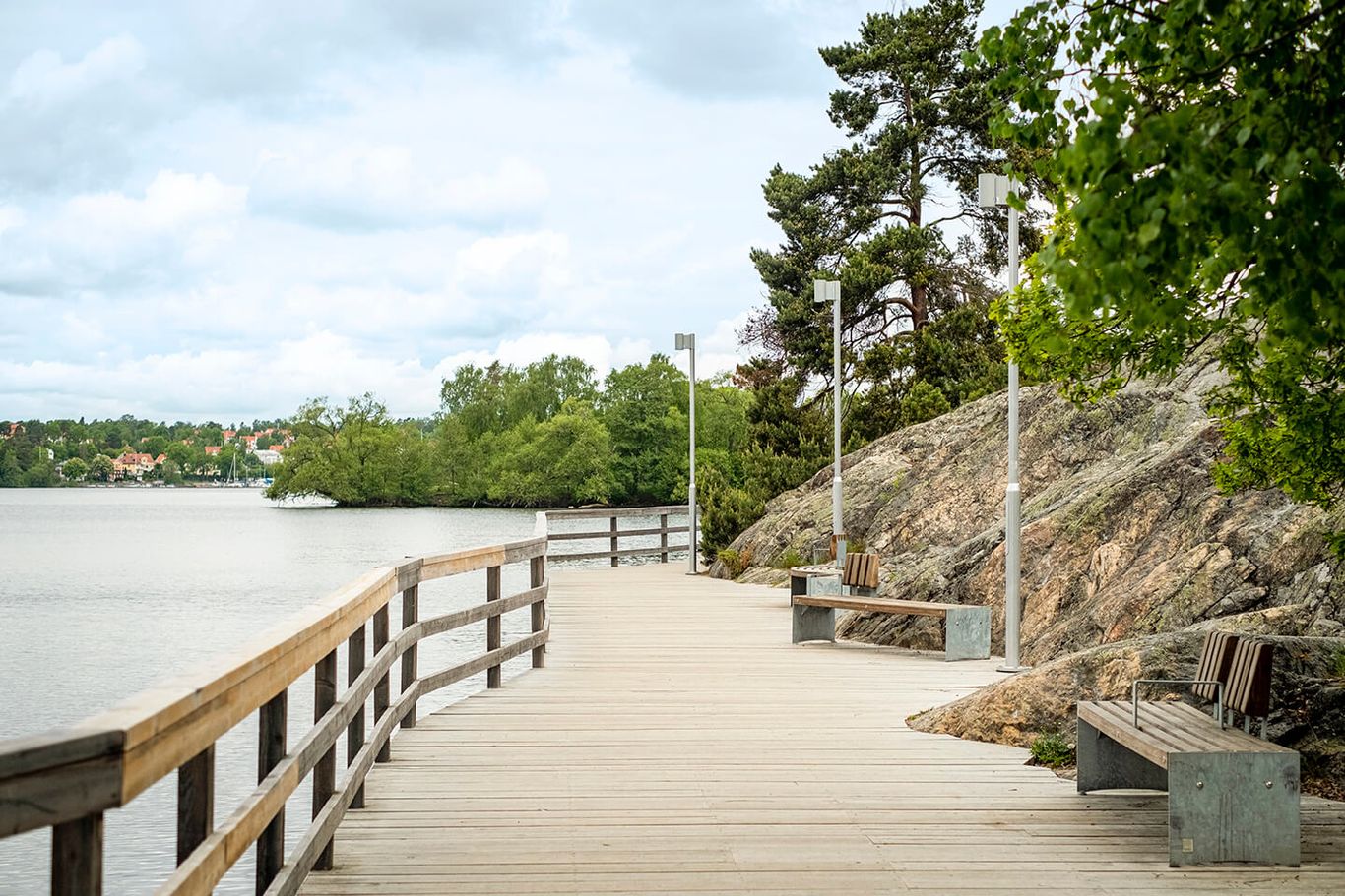 Den långa strandpromenaden i Hägersten, på väg mot Vinterviken